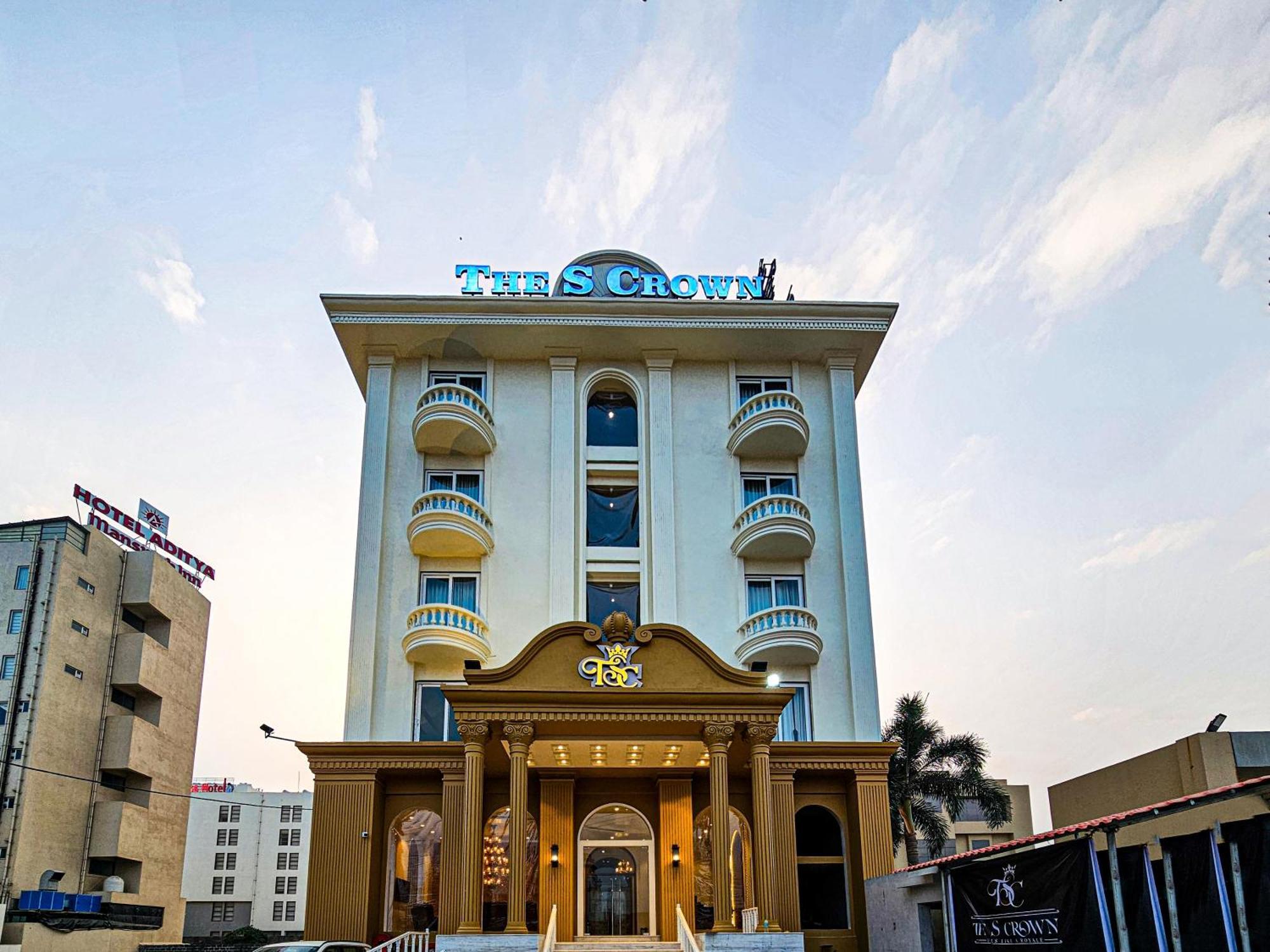 The S Crown Somnath酒店 外观 照片